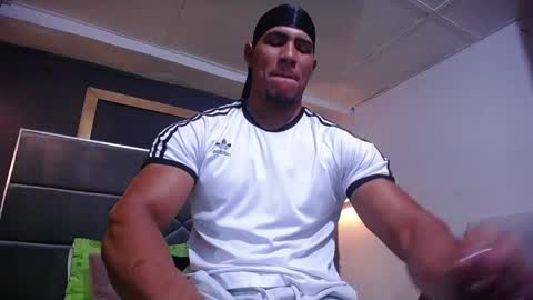 Snapshot of adam_fit19cm chatting on 05.29.26 adam_fit19cm online show from 05.29.26
