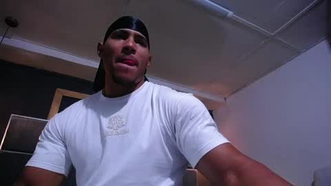 Snapshot of adam_fit19cm chatting on 06.04.26 adam_fit19cm online show from 06.04.26