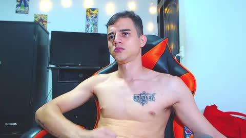 adam hot11 online show from 04.14.26