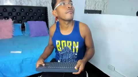 adam_morgan2 online show from 01.14.26