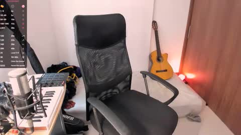 Snapshot of adam_rocket chatting on 10.15.25  Adam online show from 10.15.25