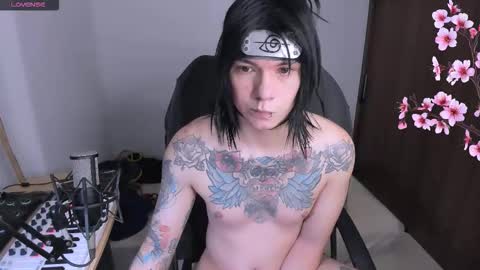 Snapshot of adam_rocket chatting on 01.06.26 Adam online show from 01.06.26