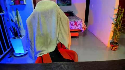 Adam Valencia online show from 11.05.25