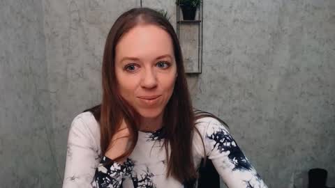 adamais_ online show from 02.12.25