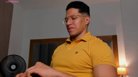 adambrocs1 online show from 03.02.25