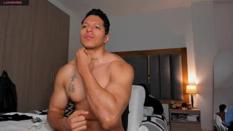 adambrocs1 online show from 03.12.25