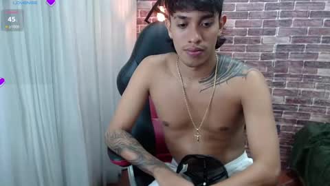 Adam online show from 02.11.25