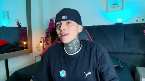 AdamsWalkerr  online show from 03.19.26