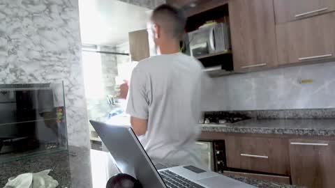 Snapshot of adan_eva960 chatting on 12.04.24 eva online show from 12.04.24