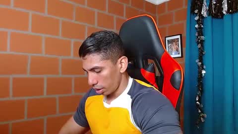 Adan Sin online show from 01.02.25