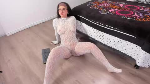 Adara  online show from 04.18.26