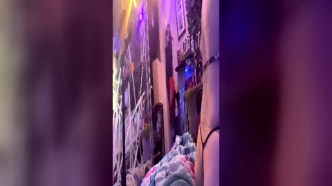 Addi ashtray online show from 06.17.26