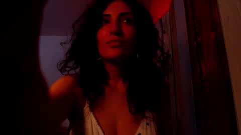 amy        online show from 03.10.25