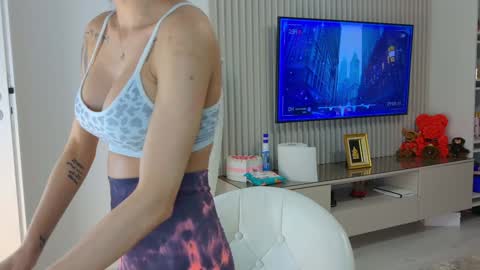 Tori online show from 01.20.25