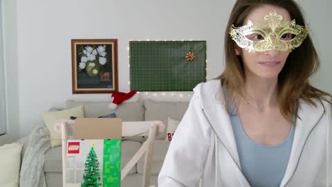 Snapshot of addieroseone chatting on 12.20.24 Addison Rose  I am currently away for the holiday weekend. Streams start again on 1242024. Enjoy the holiday online show from 12.20.24