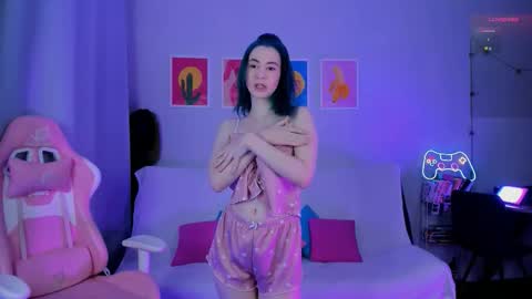 Adelle online show from 02.13.26