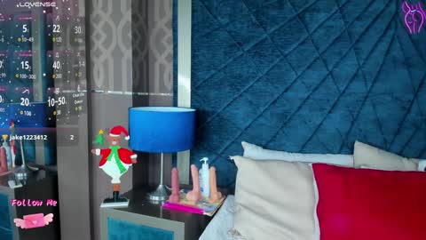 Adelaine online show from 12.20.24