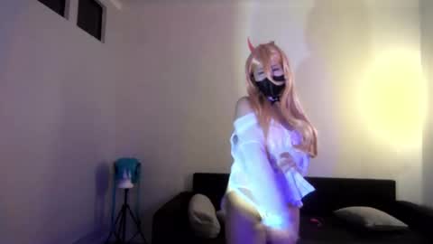 Snapshot of adelange chatting on 05.19.26 Adel online show from 05.19.26