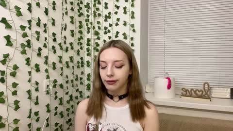 Snapshot of adele0_0 chatting on 12.07.24 Adele online show from 12.07.24