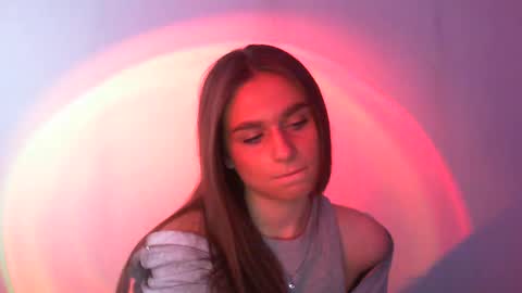 Adele Amore online show from 02.20.25