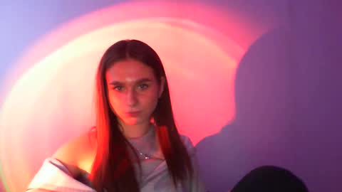 Adele Amore online show from 02.20.25