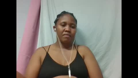 Snapshot of adelealy chatting on 10.22.25 adelealy online show from 10.22.25