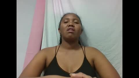 Snapshot of adelealy chatting on 10.31.25 adelealy online show from 10.31.25