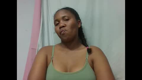 Snapshot of adelealy chatting on 11.01.25 adelealy online show from 11.01.25