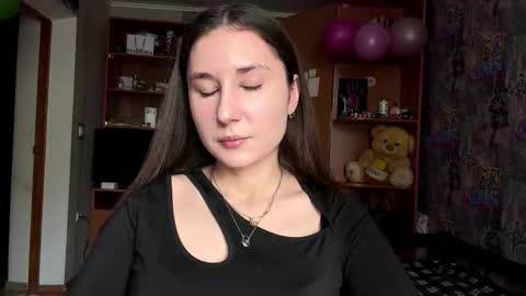 Snapshot of adeleapel chatting on 03.03.26 Poly online show from 03.03.26