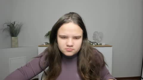 Snapshot of adelecruzz chatting on 01.19.25 adelecruzz online show from 01.19.25
