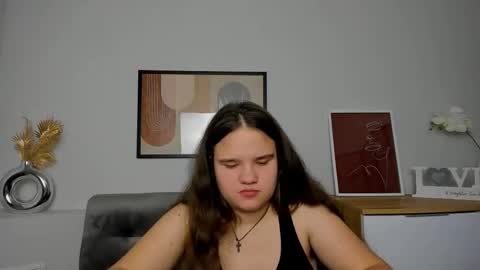 Snapshot of adelecruzz chatting on 03.01.25 adelecruzz online show from 03.01.25