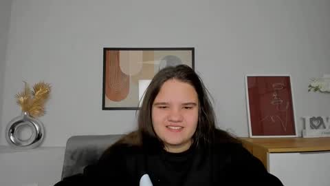 Snapshot of adelecruzz chatting on 03.03.25 adelecruzz online show from 03.03.25