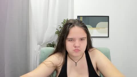 Snapshot of adelecruzz chatting on 03.04.25 adelecruzz online show from 03.04.25