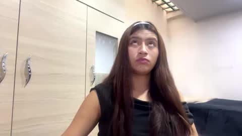 adellein foxx online show from 10.06.25