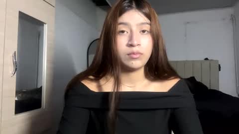 adellein foxx online show from 10.14.25