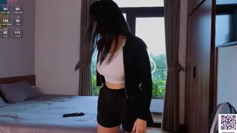 Snapshot of adelia_ntmu chatting on 10.26.25 Adelia online show from 10.26.25