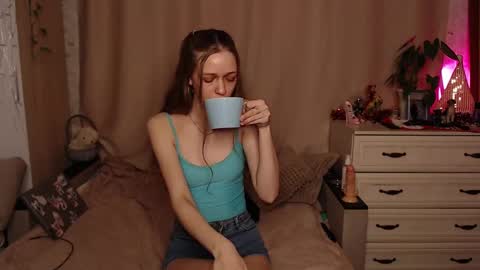 Snapshot of adelin_maxwell chatting on 03.06.25 Lina online show from 03.06.25