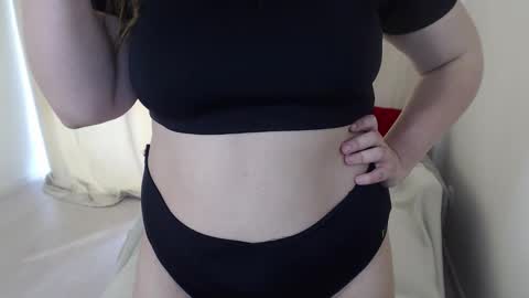 Snapshot of adelinalawson chatting on 03.05.25 adelinalawson online show from 03.05.25