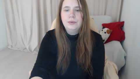 Snapshot of adelinalawson chatting on 03.08.25 adelinalawson online show from 03.08.25