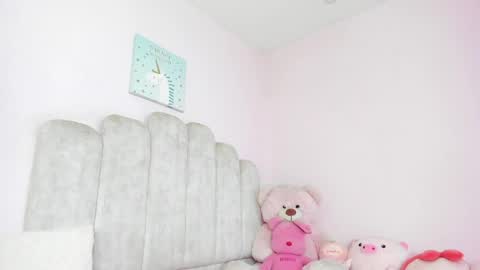 Snapshot of adeline1__ chatting on 04.28.26 dahia online show from 04.28.26