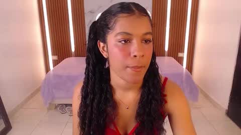 Adhara Hills online show from 03.03.26