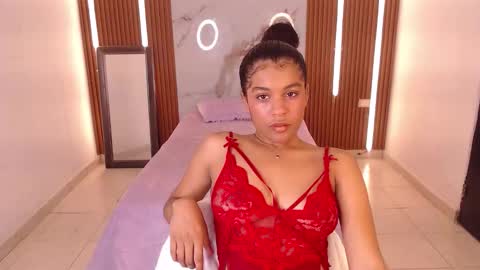 Adhara Hills online show from 03.05.26