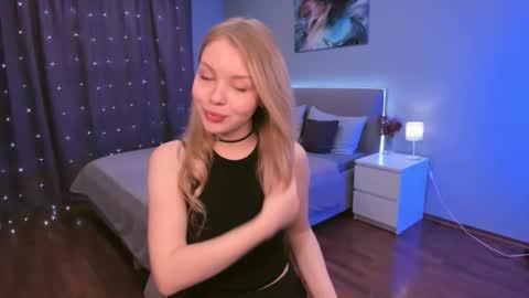 adelllovely online show from 11.23.25