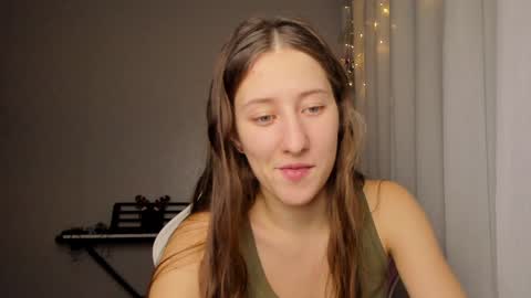 Snapshot of adellqueen chatting on 12.20.24 Adell online show from 12.20.24