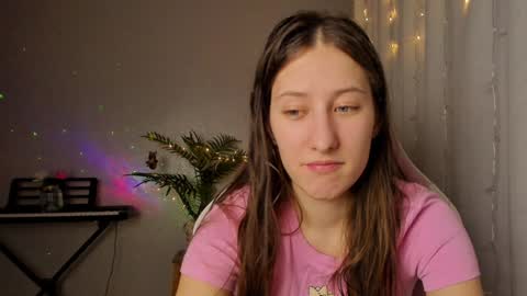 Snapshot of adellqueen chatting on 01.28.25 Adell online show from 01.28.25