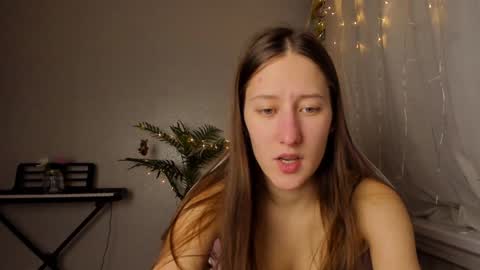 Snapshot of adellqueen chatting on 02.02.25 Adell online show from 02.02.25