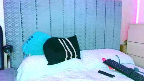 Snapshot of adhara365 chatting on 01.10.25 adhara star 3 online show from 01.10.25