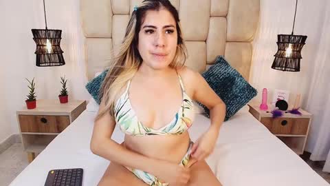 AdharaSmithh online show from 01.30.25