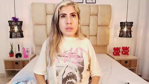 AdharaSmithh online show from 03.04.25