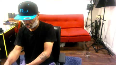 adick_ting online show from 11.16.25